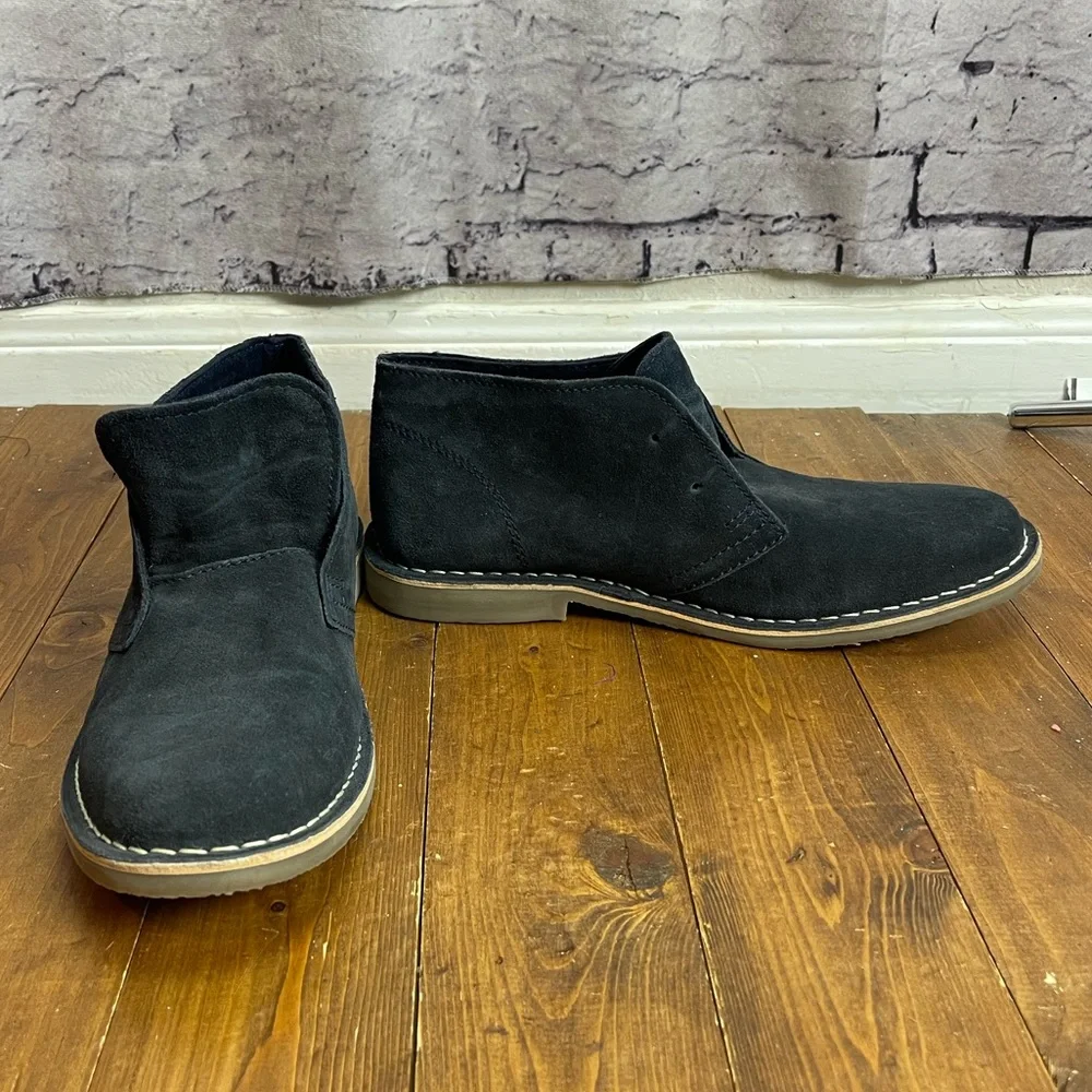 Hawkings McGill navy blue suede chukka boots size 10 no laces